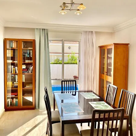 Seaview - Pool, Air Con, Office Ready וילה *