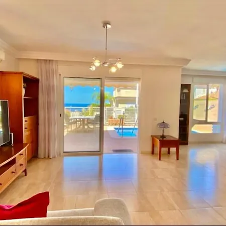 Seaview - Pool, Air Con, Office Ready * Costa Adeje (Tenerife)