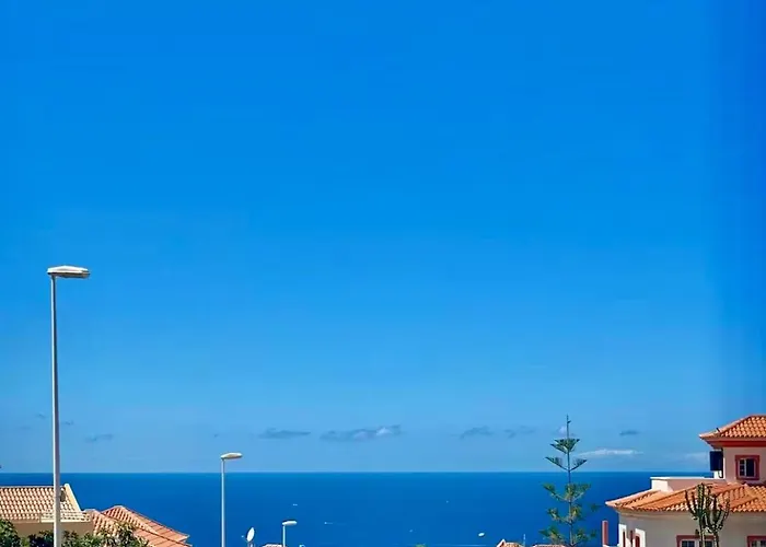 Seaview - Pool, Air Con, Office Ready Villa *